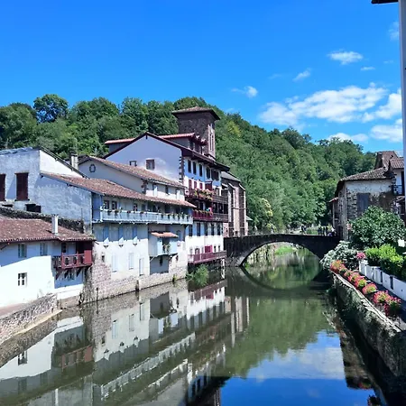 Maison Biscaya , La 2e Etage Caro (Pyrenees-Atlantiques)